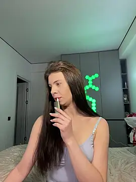 Snapshot of CurlyLara chatting on February 10, 2026, 3:22 pm CurlyLara online show from February 10, 2026, 3:22 pm