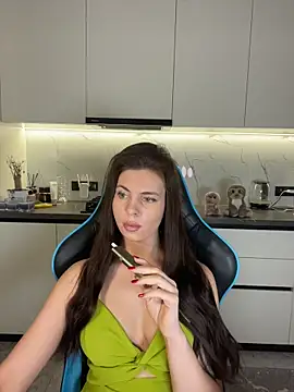 Snapshot of CurlyLara chatting on February 25, 2026, 5:35 pm CurlyLara online show from February 25, 2026, 5:35 pm