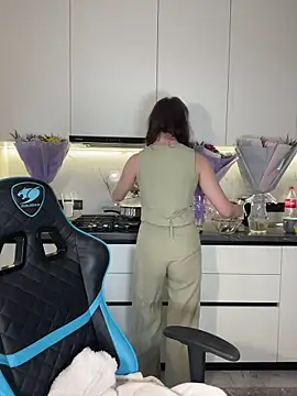 Snapshot of CurlyLara chatting on February 22, 2026, 12:29 pm CurlyLara online show from February 22, 2026, 12:29 pm