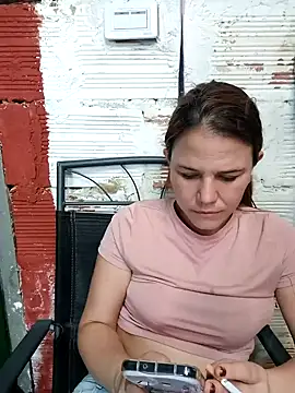 EvelyneClark online show from February 3, 2025, 8:03 pm