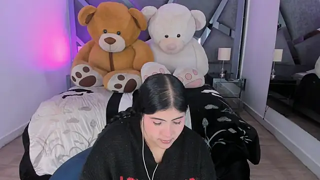 AmberiniHoffman online show from October 17, 2025, 12:18 pm