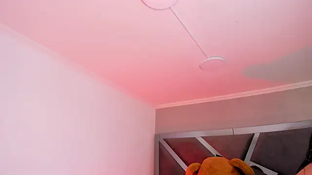 AmberiniHoffman online show from April 9, 2026, 12:11 pm