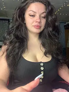 Snapshot of Sweeeeet_Candy chatting on February 16, 2026, 3:38 am Sweeeeet Candy online show from February 16, 2026, 3:38 am