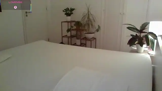 Snapshot of yournextdoorhottie chatting on March 23, 2026, 9:25 pm yournextdoorhottie online show from March 23, 2026, 9:25 pm