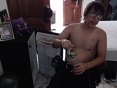 Snapshot of Pit_xxz chatting on October 16, 2025, 8:39 pm Pit xxz online show from October 16, 2025, 8:39 pm