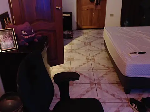 Snapshot of Pit_xxz chatting on October 16, 2025, 4:43 am Pit xxz online show from October 16, 2025, 4:43 am