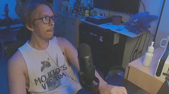 Snapshot of Pit_xxz chatting on January 28, 2025, 1:50 am Pit xxz online show from January 28, 2025, 1:50 am