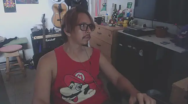 Snapshot of Pit_xxz chatting on February 8, 2025, 6:33 pm Pit xxz online show from February 8, 2025, 6:33 pm