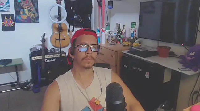 Snapshot of Pit_xxz chatting on February 18, 2025, 6:47 pm Pit xxz online show from February 18, 2025, 6:47 pm