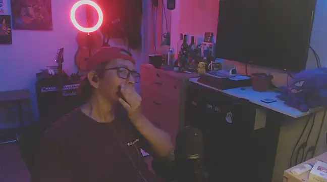 Snapshot of Pit_xxz chatting on February 5, 2025, 6:02 am Pit xxz online show from February 5, 2025, 6:02 am