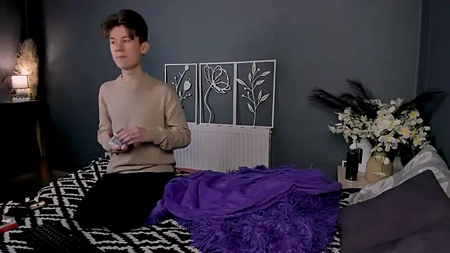 AndrewwCarter2 online show from February 9, 2026, 8:29 pm