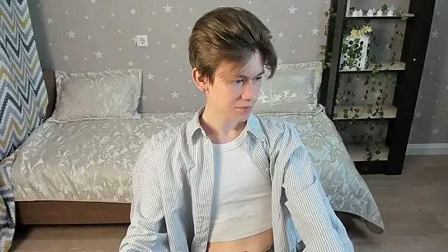 AndrewwCarter2 online show from December 20, 2025, 7:39 pm