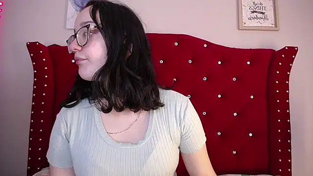 Snapshot of charlotte1-ls chatting on February 17, 2025, 9:32 pm charlotte1-ls online show from February 17, 2025, 9:32 pm