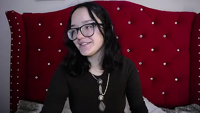 Snapshot of charlotte1-ls chatting on February 6, 2025, 12:33 am charlotte1-ls online show from February 6, 2025, 12:33 am