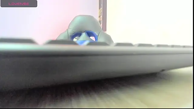 gwen ashly online show from March 13, 2025, 10:10 pm