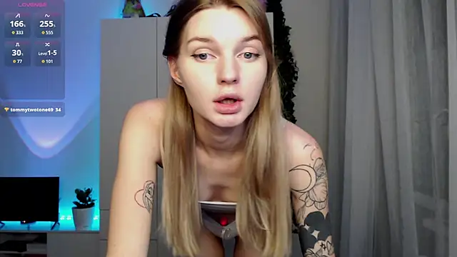 lounahyan online show from November 1, 2025, 4:52 am