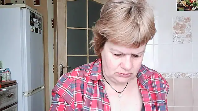 Ettie Tonia online show from March 19, 2025, 9:28 am