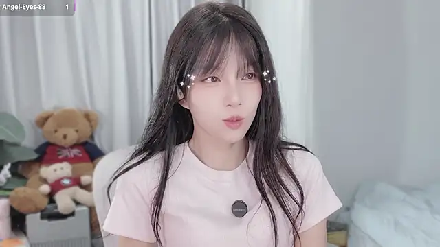 Snapshot of AnAn-520 chatting on December 15, 2025, 2:56 pm AnAn-520 online show from December 15, 2025, 2:56 pm