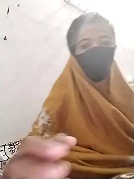 Cute-Ridhima online show from December 23, 2025, 8:24 am