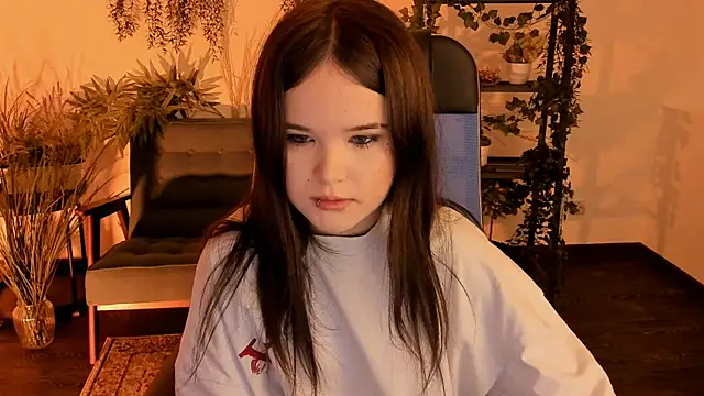 Snapshot of Elainebeness chatting on January 18, 2026, 10:02 pm Elainebeness online show from January 18, 2026, 10:02 pm