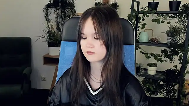 Snapshot of Elainebeness chatting on February 27, 2026, 7:24 pm Elainebeness online show from February 27, 2026, 7:24 pm