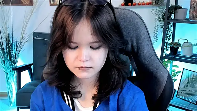 Elainebeness online show from March 5, 2025, 12:49 am