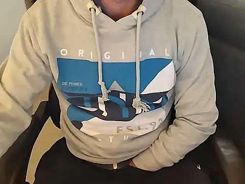 Snapshot of jayb0y61 chatting on December 11, 2024, 3:24 am jayb0y61 online show from December 11, 2024, 3:24 am