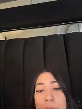 Snapshot of julieta_jewel chatting on March 18, 2026, 1:57 pm julieta jewel online show from March 18, 2026, 1:57 pm