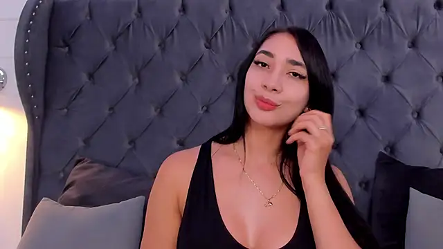 julieta jewel online show from March 3, 2025, 3:38 am