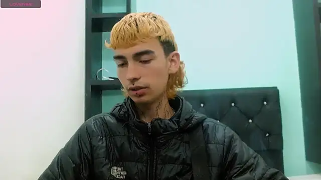 ttimy x boy online show from March 20, 2026, 7:48 pm