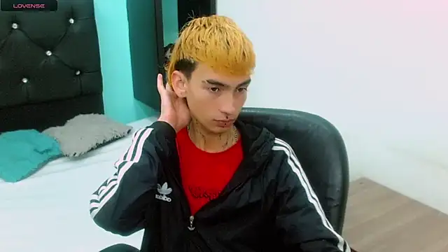 ttimy x boy online show from March 16, 2026, 8:22 pm