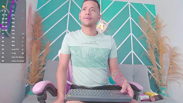 zaid lion online show from March 22, 2025, 1:08 pm