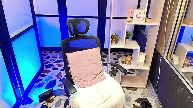 JackBlanco  online show from March 12, 2025, 2:41 am