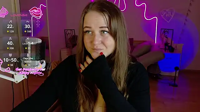 Snapshot of LizzyShine chatting on December 1, 2025, 1:56 pm LizzyShine online show from December 1, 2025, 1:56 pm