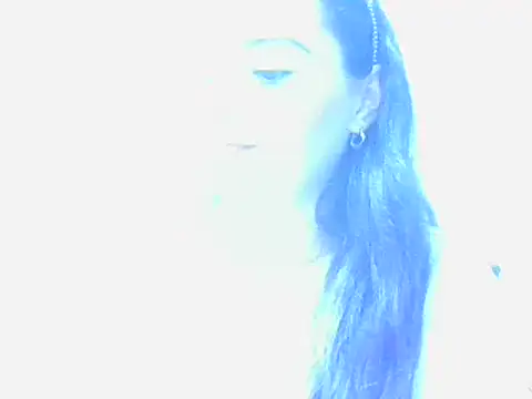  karlie kloss  online show from January 27, 2025, 1:26 am