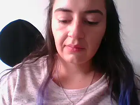  karlie kloss  online show from January 26, 2025, 7:20 pm