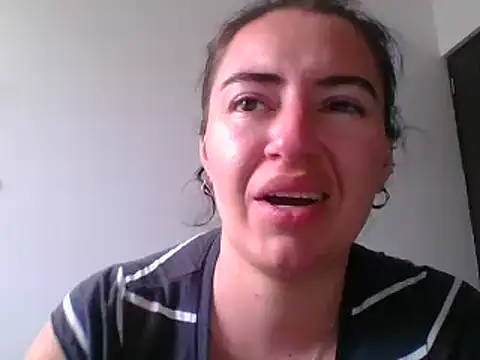  karlie kloss  online show from March 16, 2026, 6:32 pm