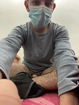 Snapshot of roland_alex1 chatting on February 8, 2026, 6:49 pm roland alex1 online show from February 8, 2026, 6:49 pm