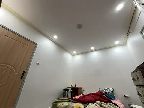 Snapshot of roland_alex1 chatting on February 10, 2026, 9:47 pm roland alex1 online show from February 10, 2026, 9:47 pm