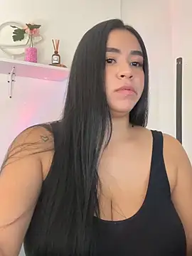 kristynmassey online show from May 8, 2026, 9:29 pm