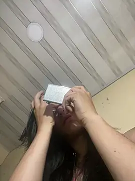 Snapshot of Sweett_Sarita chatting on February 4, 2025, 8:56 am Sweett Sarita online show from February 4, 2025, 8:56 am