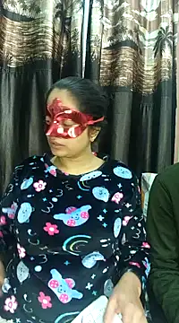 Snapshot of bigtitsqueen chatting on December 24, 2024, 3:47 pm bigtitsqueen online show from December 24, 2024, 3:47 pm