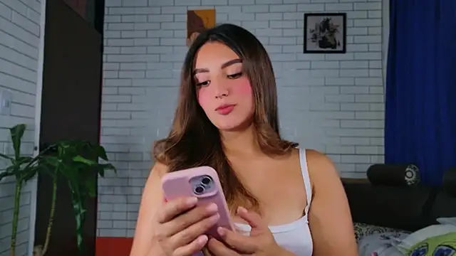 Snapshot of Afrodita_Shalom chatting on November 9, 2025, 3:21 am Afrodita Shalom online show from November 9, 2025, 3:21 am