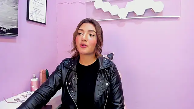 Snapshot of Afrodita_Shalom chatting on February 22, 2025, 11:24 am Afrodita Shalom online show from February 22, 2025, 11:24 am