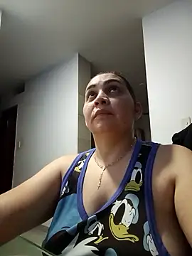 Snapshot of MirandaSoto chatting on February 19, 2026, 3:36 am MirandaSoto online show from February 19, 2026, 3:36 am