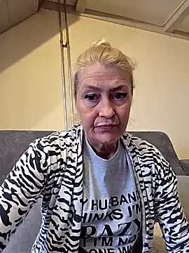 lisalustjouw online show from September 29, 2025, 9:49 am