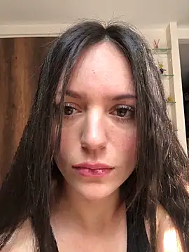 Snapshot of britny_clouds chatting on February 26, 2025, 8:15 pm britny clouds online show from February 26, 2025, 8:15 pm