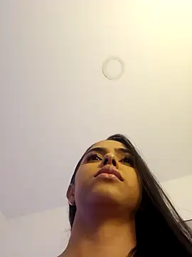 Snapshot of VictoriaEvaans_ chatting on November 8, 2025, 9:40 pm VictoriaEvaans online show from November 8, 2025, 9:40 pm