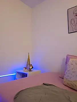 VictoriaEvaans  online show from December 18, 2025, 10:46 pm