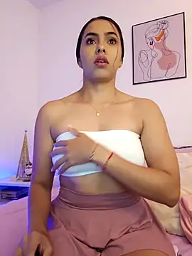 Snapshot of VictoriaEvaans_ chatting on November 26, 2025, 10:10 pm VictoriaEvaans online show from November 26, 2025, 10:10 pm